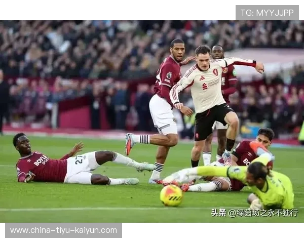 利物浦借助边路推进频频冲击关键区域：边线风暴背后的战术与装备启示