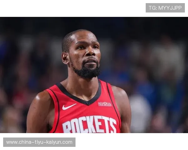 杜兰特：我和詹姆斯都不会拥有雕像，NBA现役只有一个人可以获得，杜兰特能超过詹姆斯吗