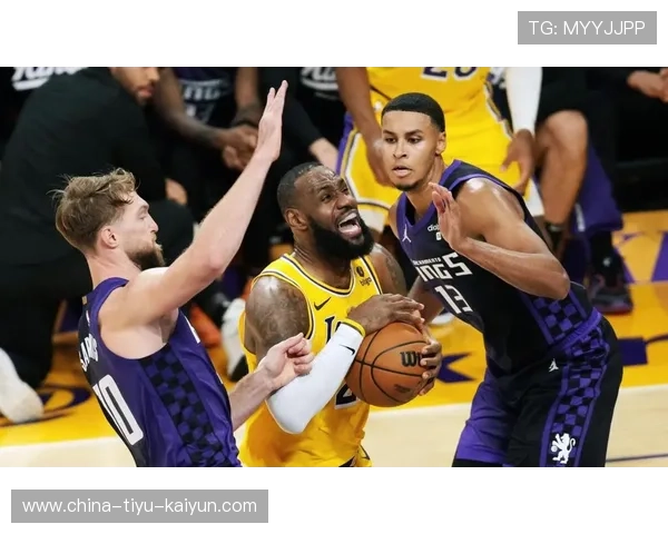 湖人队迎来关键胜利，士气振奋，湖人队v