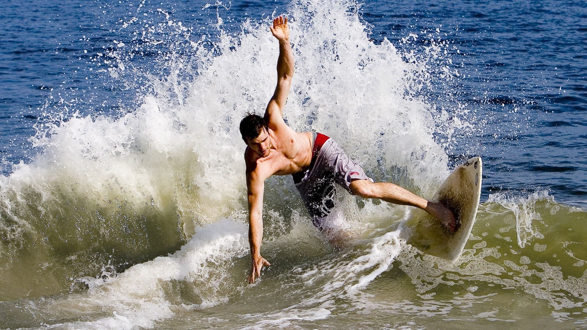 “手机解锁需先运动30秒”试点活动 配套小型奖励赛